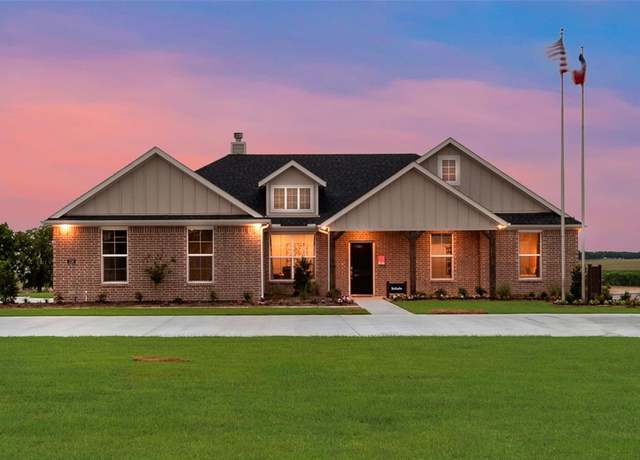 Property at 126 Range Ln, Decatur, TX 76234, 4 beds, 2 baths