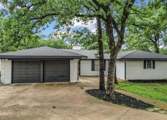 Property at 104 Shadowoak Ct, Burleson, TX 76028, 4 beds, 2 baths