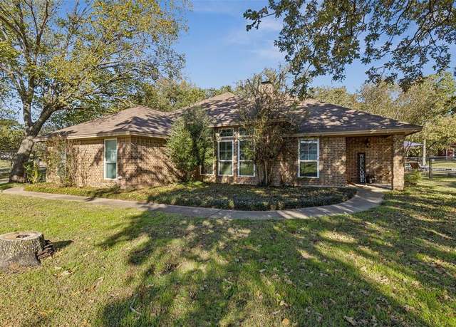 Property at 248 Moore Rd, Burleson, TX 76028, 3 beds, 2.5 baths