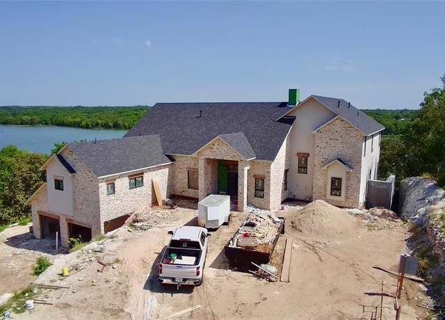 Property at 1085 Camp Howze Dr, Gainesville, TX 76240, 8 beds, 7.5 baths