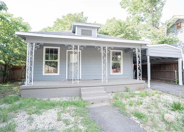 Property at 423 W Pembroke Ave, Dallas, TX 75208, 3 beds, 1 bath