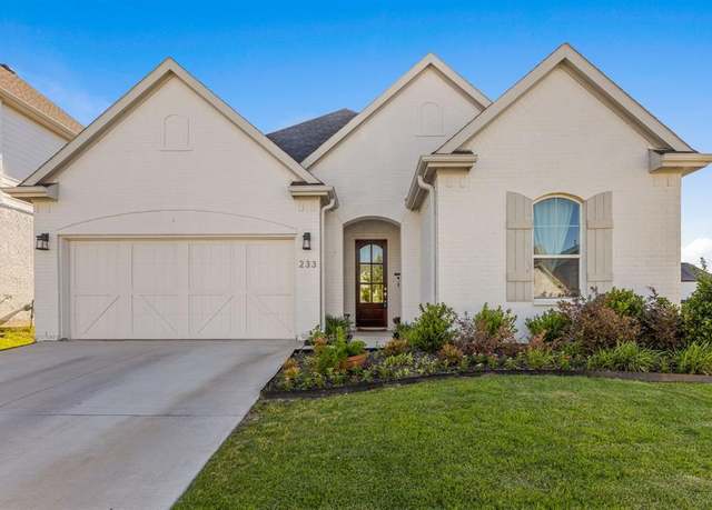 Property at 233 Observation Dr N, Aledo, TX 76008, 3 beds, 2 baths