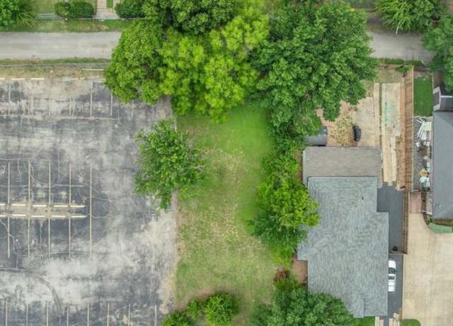 Property at 412 W 12th St, Dallas, TX 75208