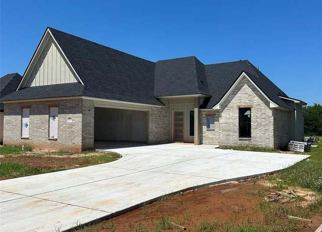 Property at 923 Chisolm Trl, Bossier City, LA 71111, 4 beds, 2 baths