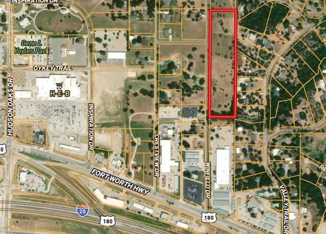 Property at 106A Winfield St, Hudson Oaks, TX 76087