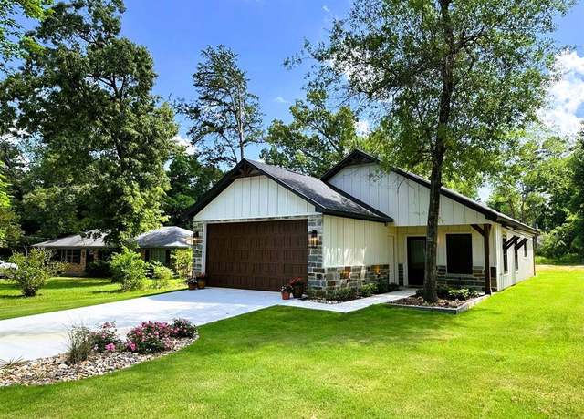 Property at 23228 Peninsula Pt, Berryville, TX 75763, 3 beds, 2 baths