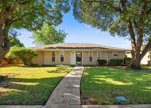 Property at 1804 University Dr, Richardson, TX 75081, 4 beds, 2.5 baths