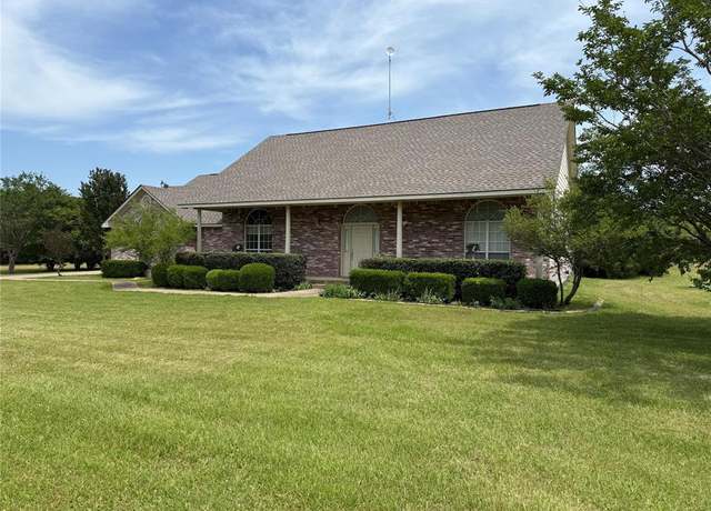 Property at 108 Oak Ln, Whitney, TX 76692, 3 beds, 2 baths