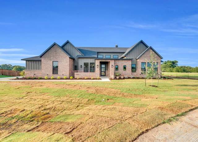 Property at 6010 Maplewood Blvd, Midlothian, TX 76065, 4 beds, 3.5 baths