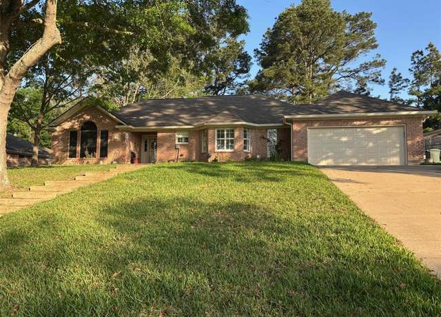 Property at 2009 Wickersham Dr, Huntsville, TX 77340, 3 beds, 2 baths
