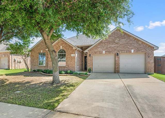 Property at 5153 Comstock Cir, Fort Worth, TX 76244, 4 beds, 2 baths
