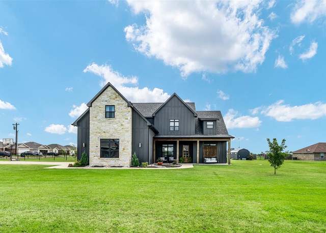 Property at 18404 County Road 4001, Mabank, TX 75147, 4 beds, 3.5 baths