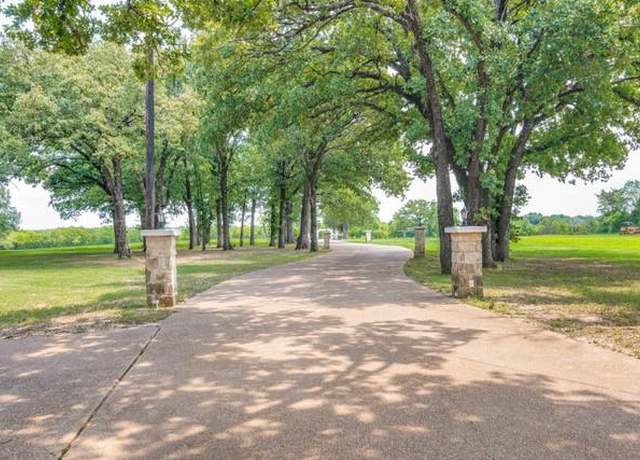 Property at 323 VZ CR 3507, Edgewood, TX 75117, 6 beds, 5.5 baths