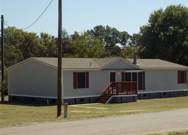 Property at 3450 Sarra Ln, Springtown, TX 76082, 4 beds, 2 baths