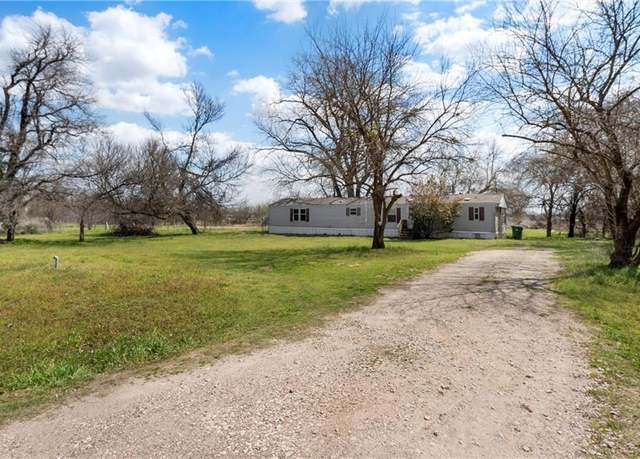 Property at 736 Lockwood Ln, Waco, TX 76706, 2 beds, 2 baths