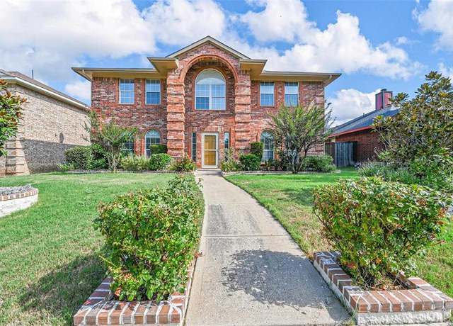 Property at 2305 Buckeye Dr, Mesquite, TX 75181, 5 beds, 3.5 baths