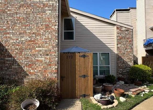 Property at 5516 Boca Raton Blvd #312, Fort Worth, TX 76112, 1 bed, 1.5 baths