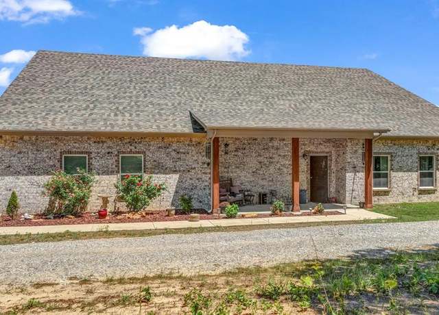 Property at 143 Oak Tree Dr, Poolville, TX 76487, 4 beds, 4.5 baths