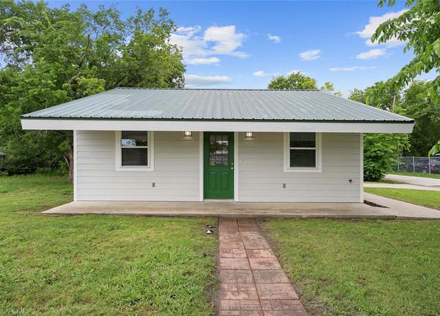 Property at 2204 Morgan St, Greenville, TX 75401, 1 bed, 1 bath
