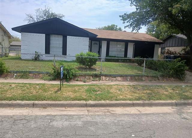 Property at 3474 Pacesetter Dr, Dallas, TX 75241, 3 beds, 1.5 baths