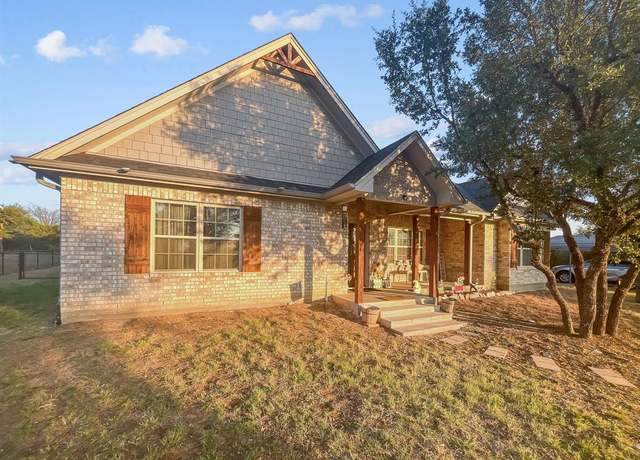 Property at 225 Robert Parker Way, Eastland, TX 76448, 3 beds, 2 baths