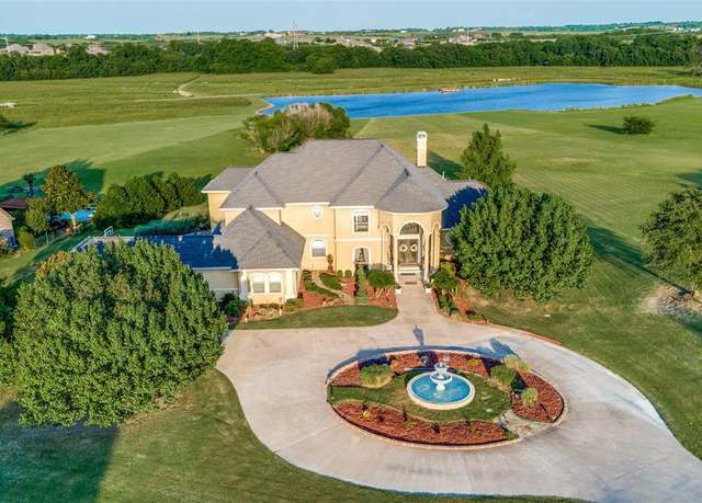 Property at 333 Ridge Point Dr, Heath, TX 75126, 4 beds, 3.5 baths