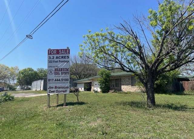 Property at 604 Goshen Rd, Springtown, TX 76082, 3 beds, 2 baths