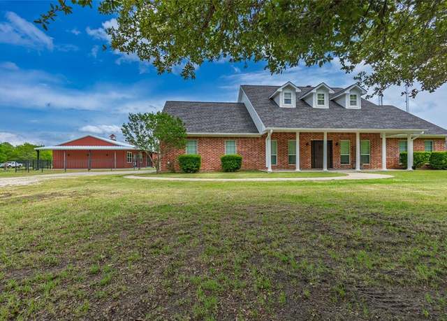 Property at 1766 County Road 3318, Greenville, TX 75402, 3 beds, 2 baths