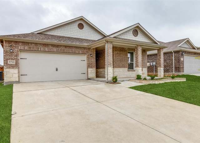 Property at 8744 Sleepy Daisy Dr, Fort Worth, TX 76131, 3 beds, 2 baths