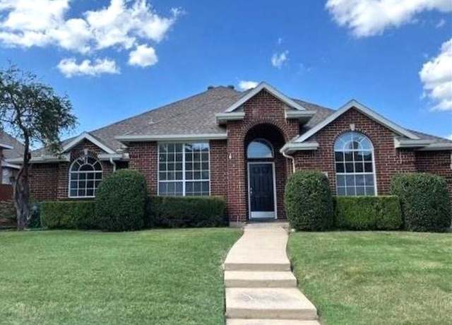 Property at 11144 Creekwood Dr, Frisco, TX 75035, 4 beds, 2 baths
