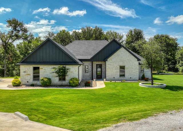 Property at 1060 Kessler Rd, Weatherford, TX 76087, 4 beds, 3 baths