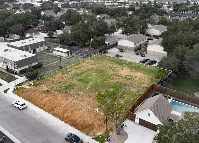 Property at 723 E Worth St, Grapevine, TX 76051