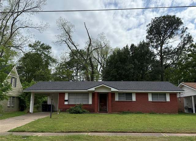Property at 749 River Oaks Dr, Shreveport, LA 71104, 3 beds, 2 baths
