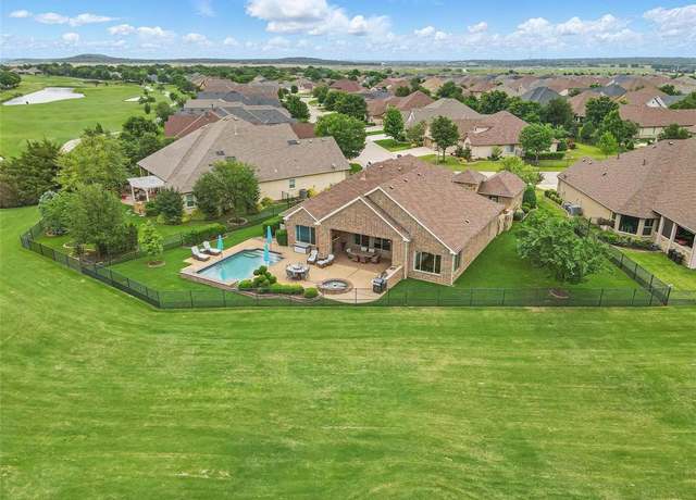 Property at 9900 Lindenwood Trl, Denton, TX 76207, 3 beds, 3.5 baths
