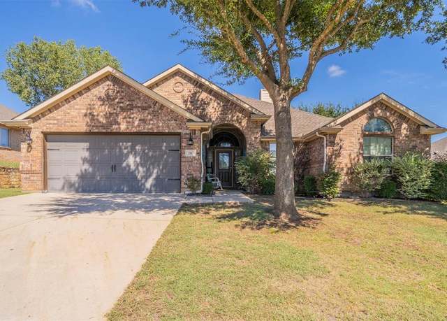 Property at 2113 Old Foundry Rd, Weatherford, TX 76087, 4 beds, 2 baths
