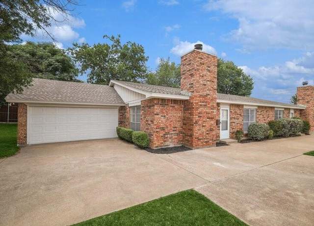 Property at 2401 Springmont Ct, Arlington, TX 76012, 6 beds, 4 baths