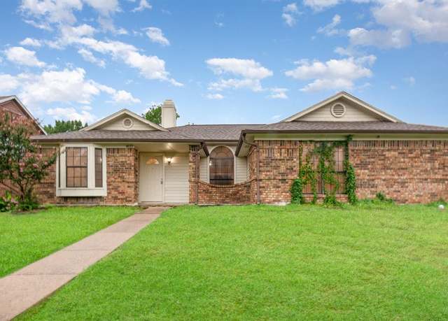 Property at 1633 Cemetery Hill Rd, Carrollton, TX 75007, 3 beds, 2 baths