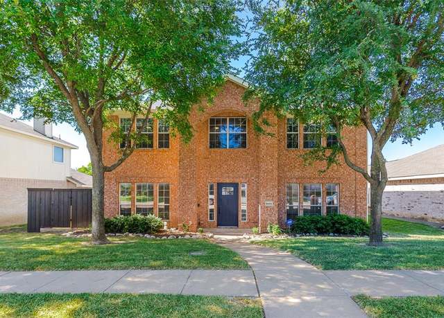Property at 5605 Stonemoss Dr, Mckinney, TX 75070, 4 beds, 2.5 baths