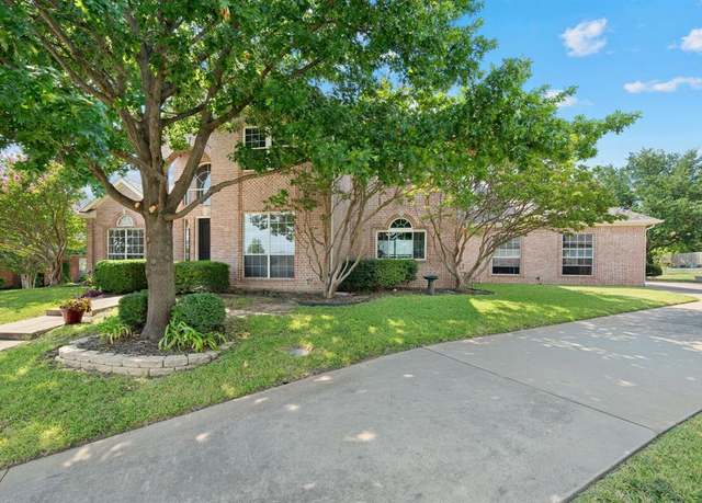 Property at 8801 Saint Annes Ct, Fort Worth, TX 76179, 3 beds, 2.5 baths