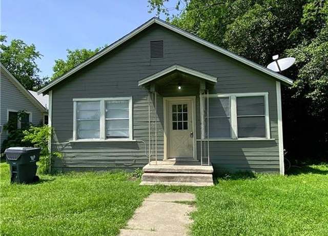 Property at 2725 Lasker Ave, Waco, TX 76707, 2 beds, 1 bath