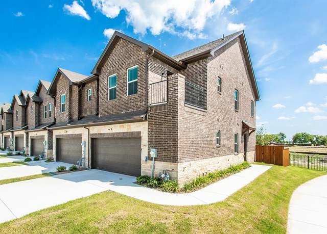 Property at 4825 Oak Creek Dr, Sachse, TX 75048, 4 beds, 3 baths