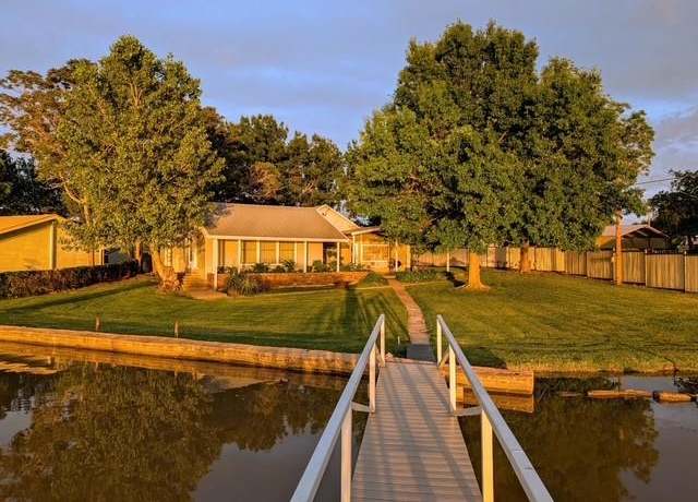Property at 1505 Mcadams Rd, Possum Kingdom Lake, TX 76449, 3 beds, 2 baths