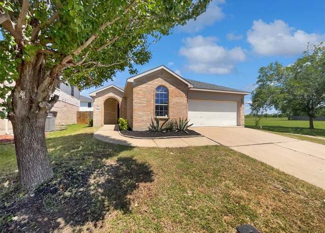 Property at 13408 Dove Ranch Rd, Fort Worth, TX 76262, 3 beds, 2 baths