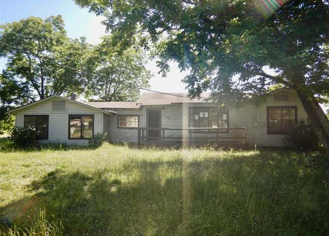 Property at 7519 Henderson Gin Rd, Shreveport, LA 71107, 3 beds, 2 baths