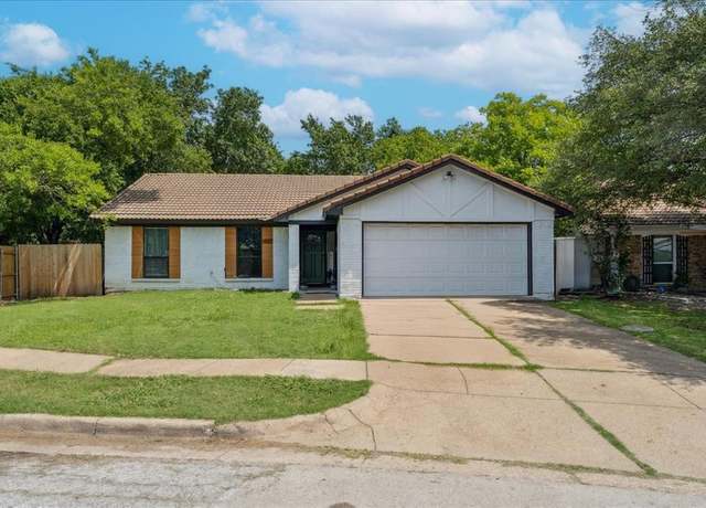Property at 1527 Twin Post Dr, Arlington, TX 76014, 3 beds, 2 baths