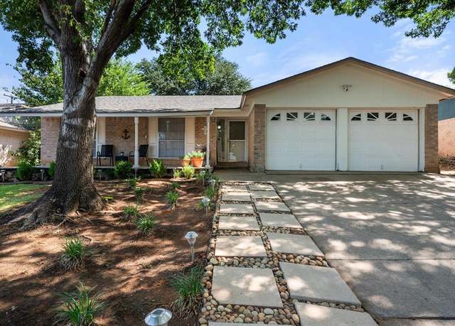 Property at 5417 Sandusky Ct, Arlington, TX 76017, 3 beds, 2 baths