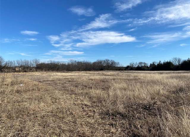 Property at 310 S May St, Whitewright, TX 75491