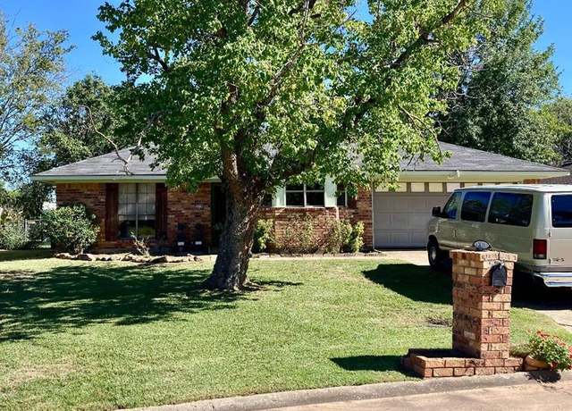Property at 2628 Palmetto Dr, Bossier City, LA 71111, 3 beds, 2 baths