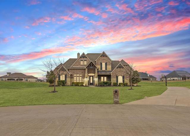 Property at 12300 Bella Stelle Dr, Fort Worth, TX 76126, 4 beds, 4 baths
