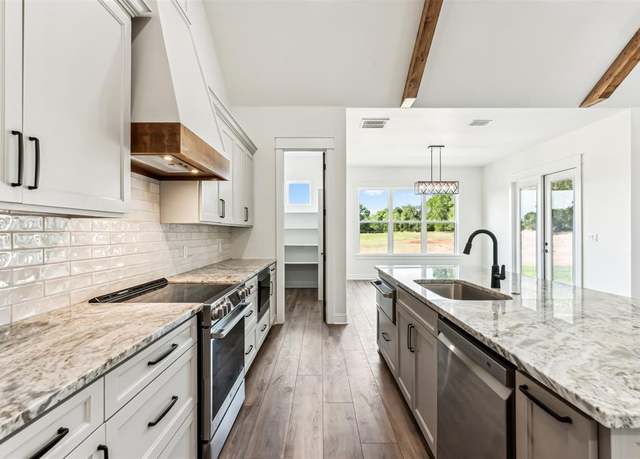Property at 2489 County Road 2224, Decatur, TX 76234, 4 beds, 3.5 baths
